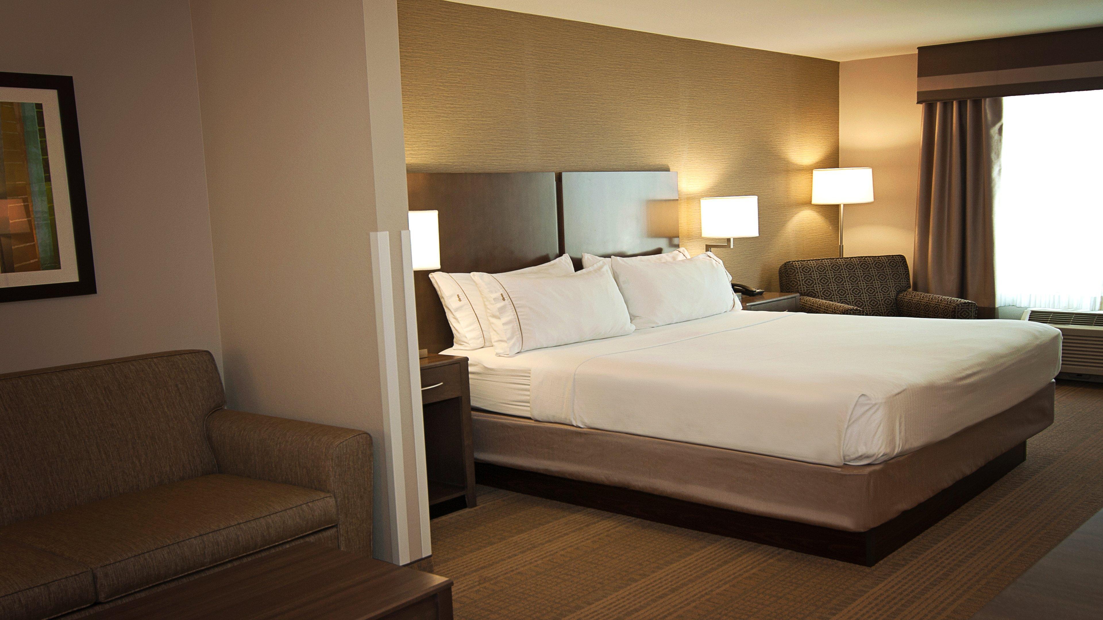 Holiday Inn Express Hotel & Suites Wichita Northeast By Ihg Exteriör bild