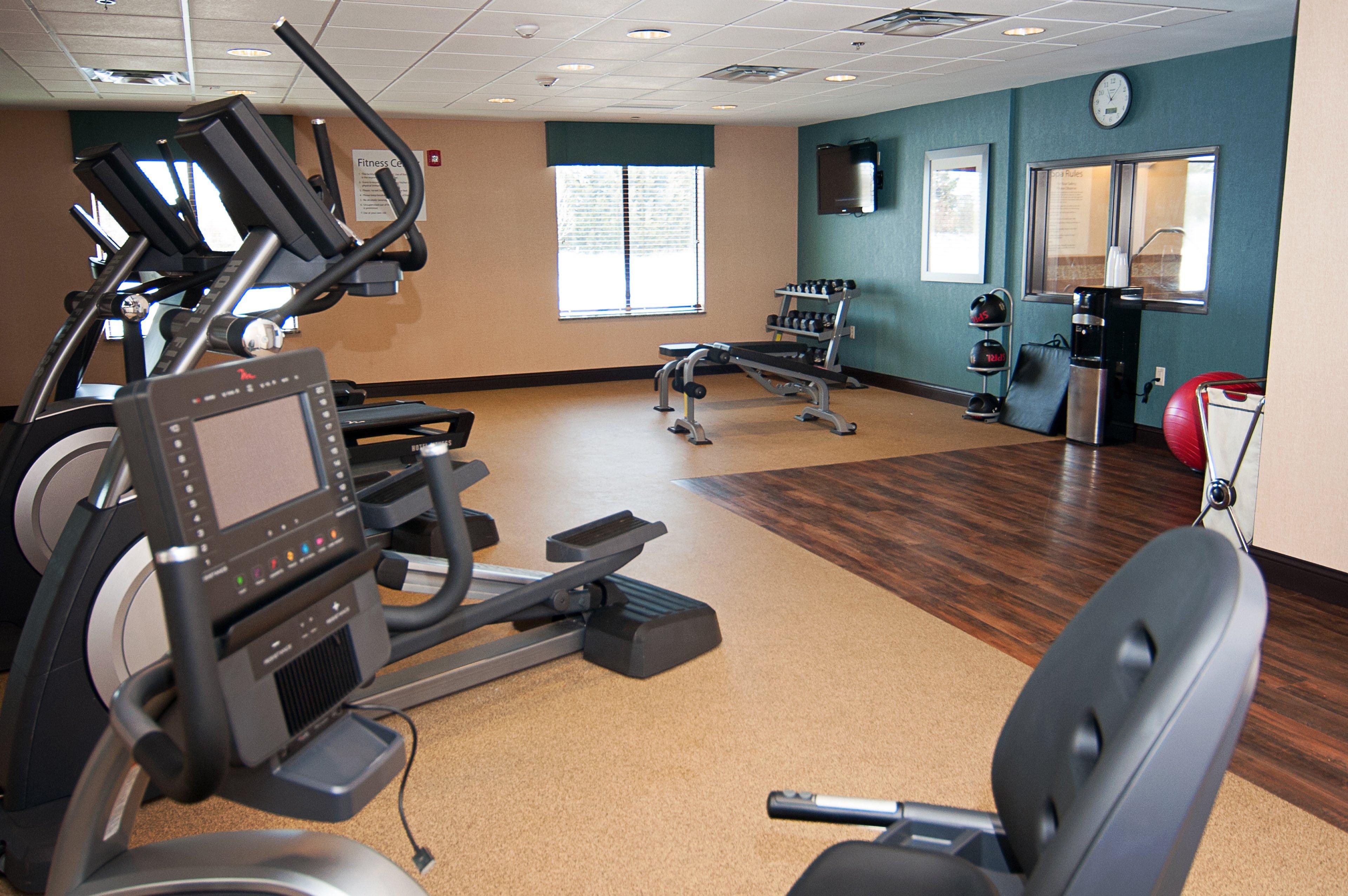 Holiday Inn Express Hotel & Suites Wichita Northeast By Ihg Exteriör bild
