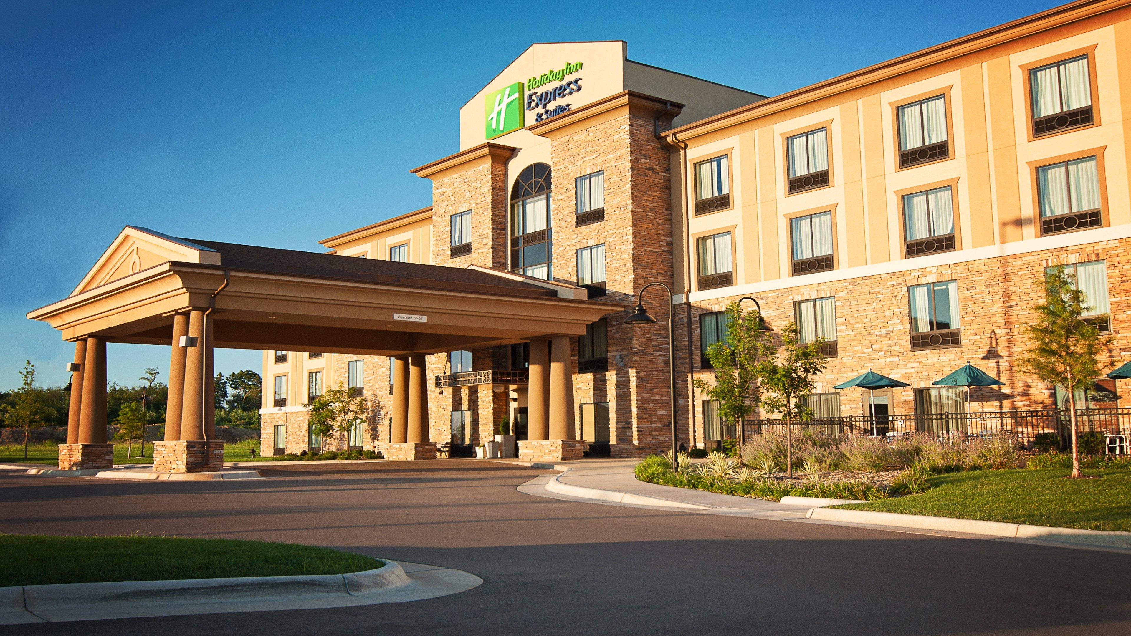 Holiday Inn Express Hotel & Suites Wichita Northeast By Ihg Exteriör bild