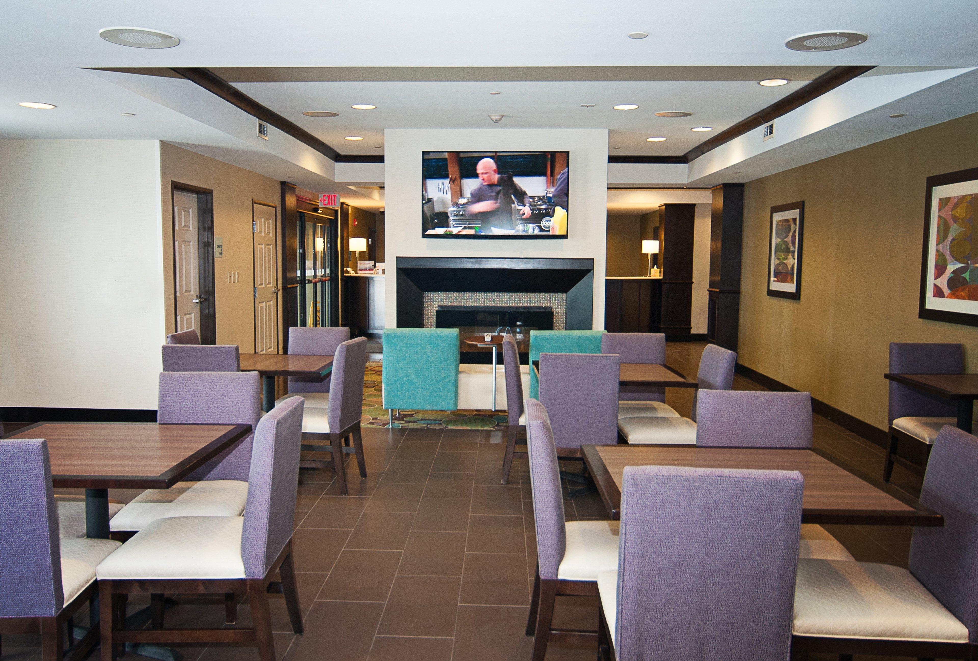 Holiday Inn Express Hotel & Suites Wichita Northeast By Ihg Exteriör bild